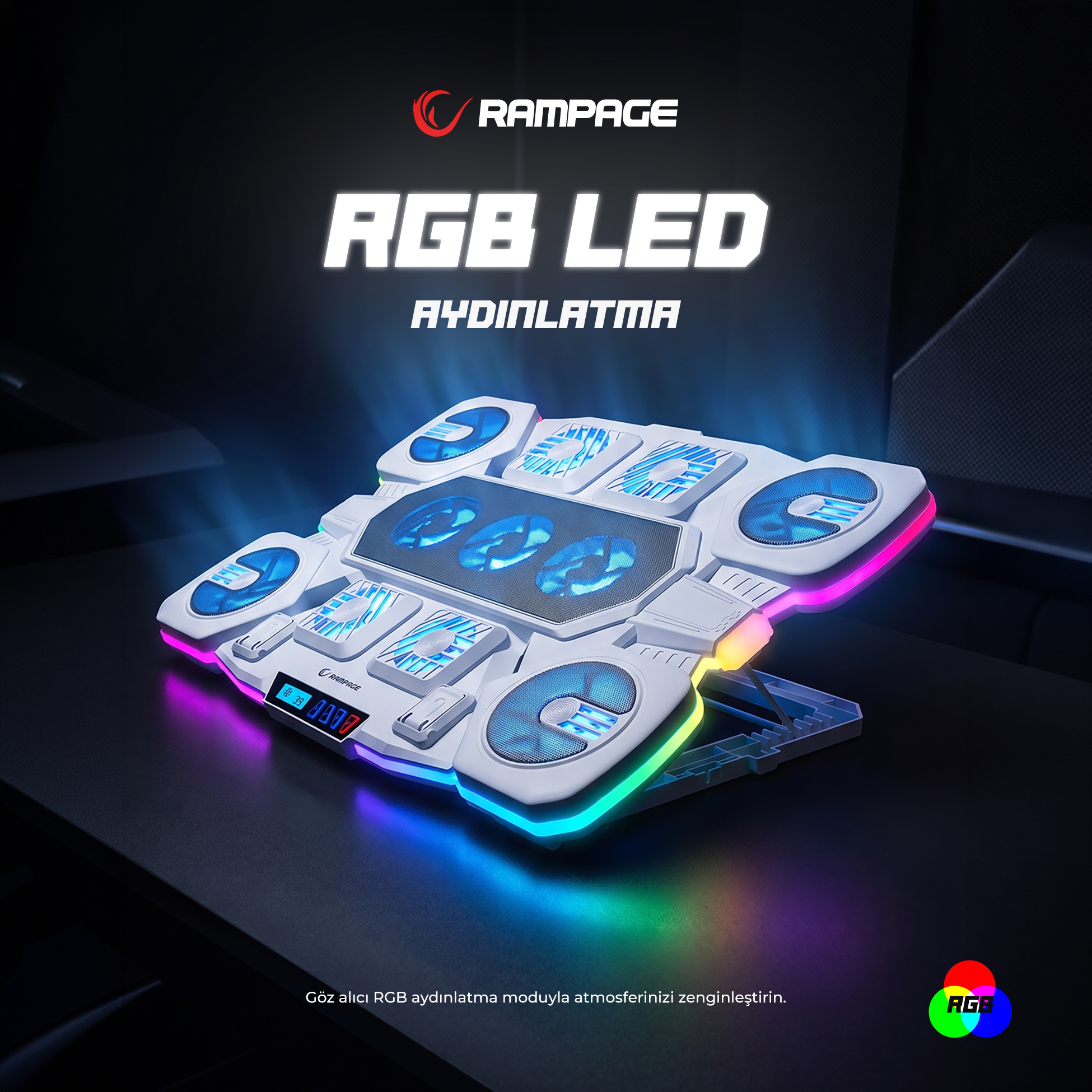Siyah masa üzerinde mavi ışıklı fanlara ve canlı RGB LED aydınlatmaya sahip beyaz Rampage laptop soğutucu.