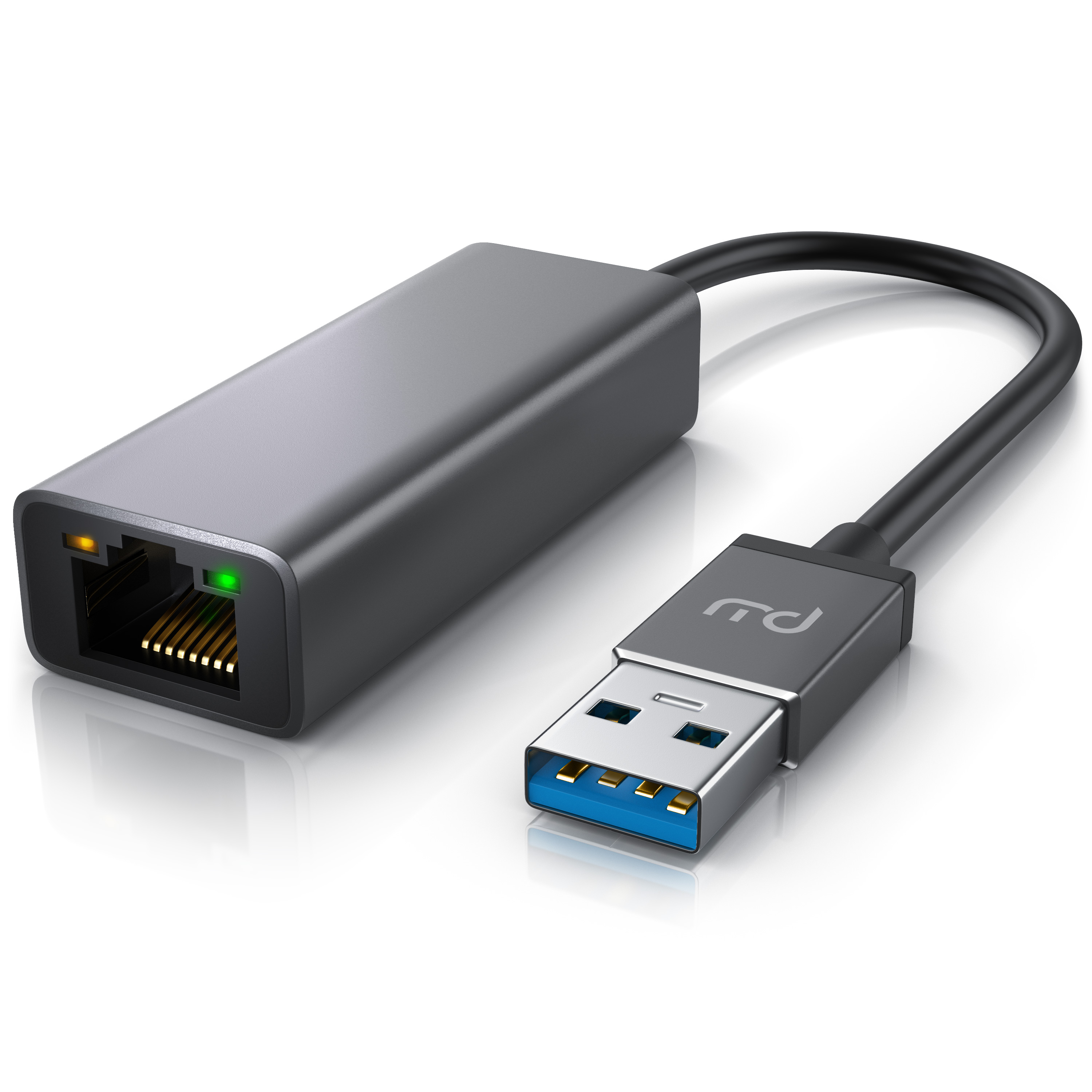 Ein grauer USB-zu-Ethernet-Adapter mit einem kurzen schwarzen Kabel und einem blauen USB-Anschluss.