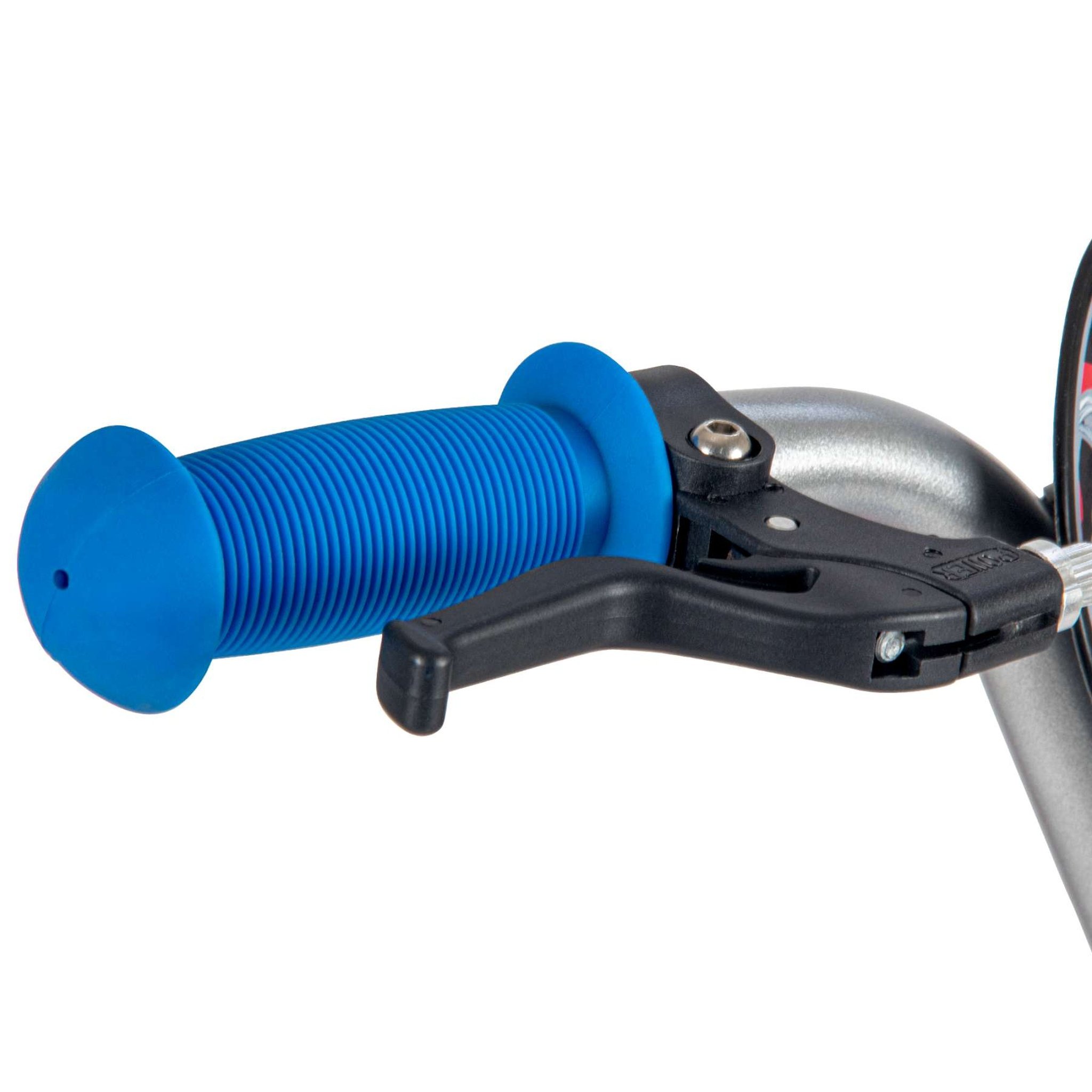 Nahaufnahme eines Fahrradlenkers mit blauem geripptem Gummigriff und schwarzem Bremshebel auf weißem Grund.