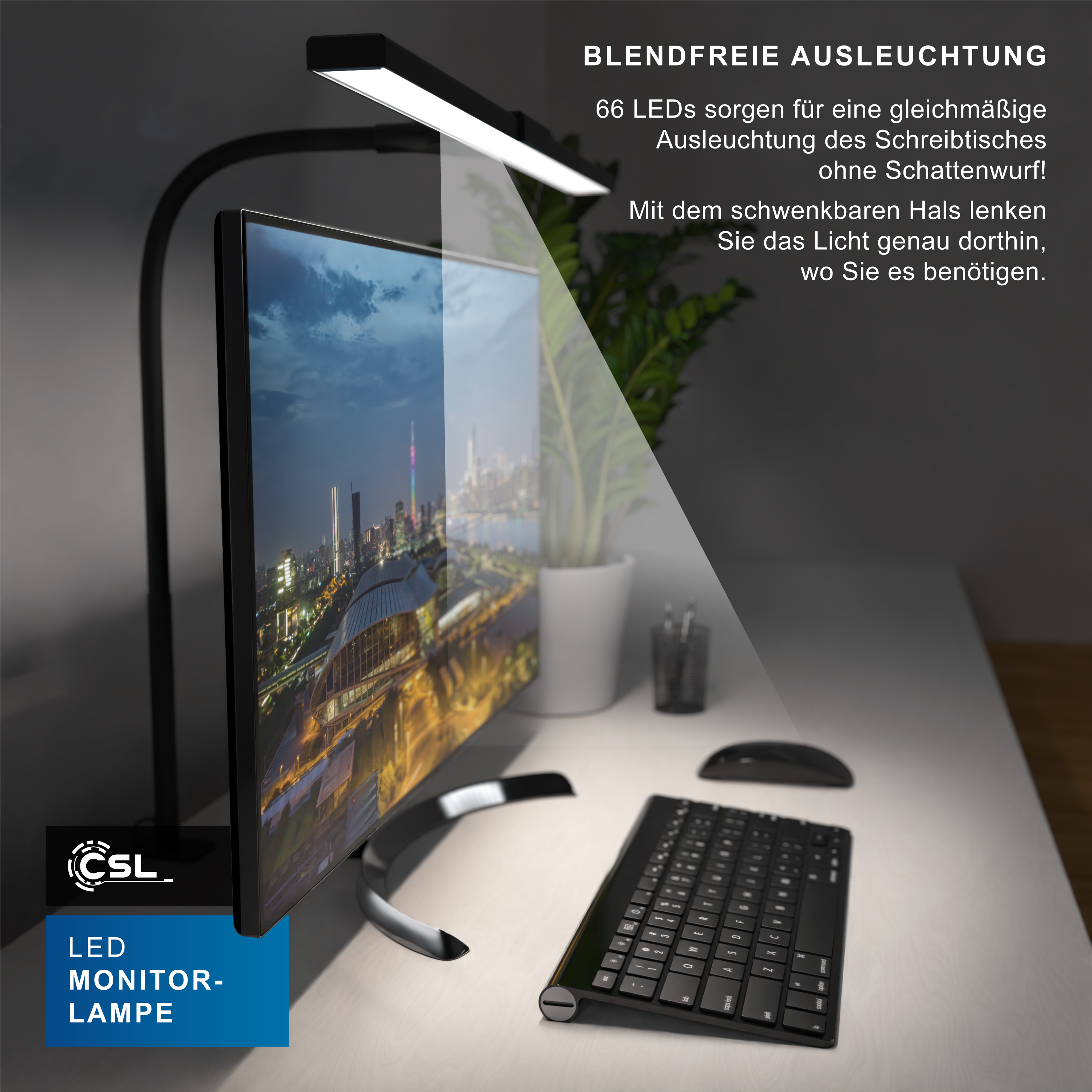 Eine schwarze Schreibtischlampe beleuchtet Monitor, Tastatur und Maus auf einem Schreibtisch mit Pflanze.