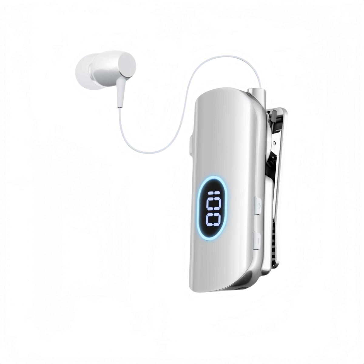 Ein weißer Clip-On-Bluetooth-Ohrhörer mit digitaler LED-Anzeige, die 100 anzeigt, auf weißem Hintergrund.