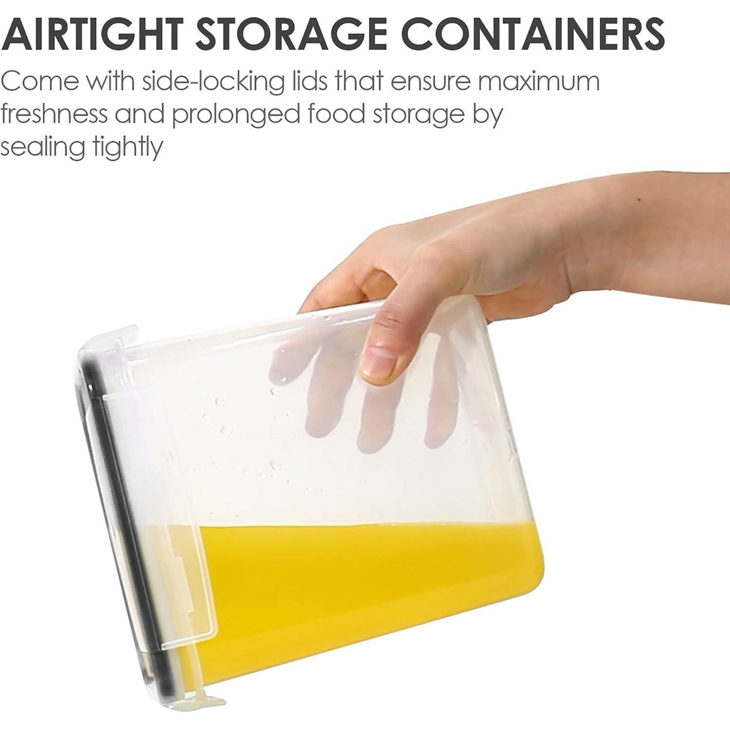 Una mano tiene un contenitore ermetico pieno di liquido giallo.