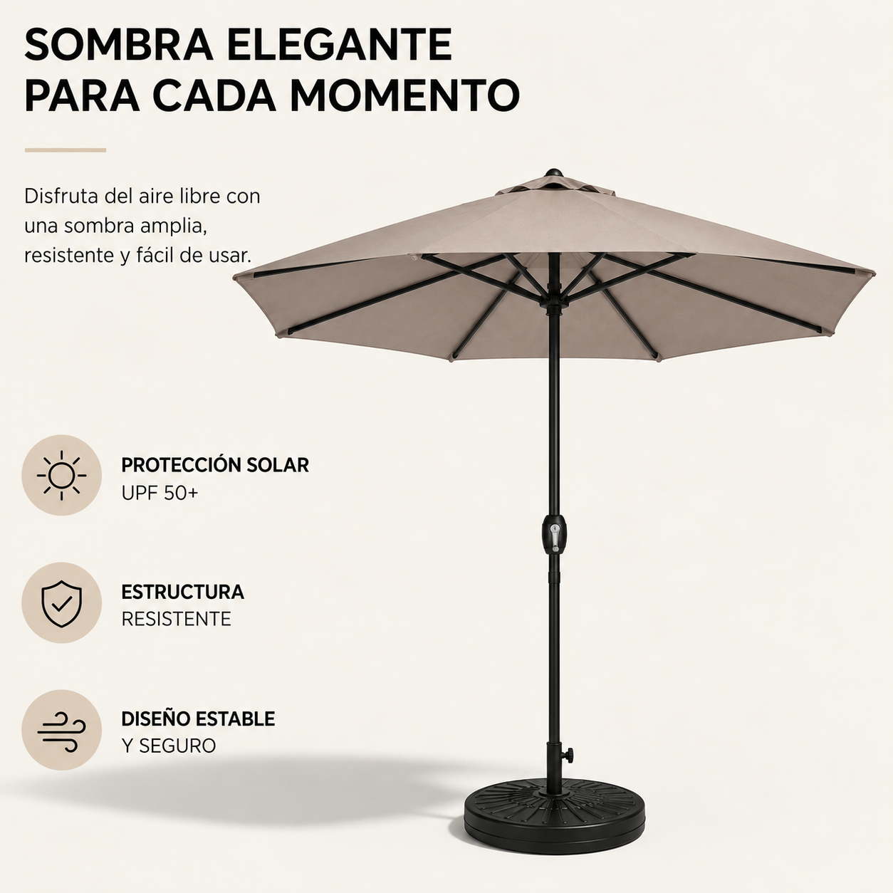 Una sombrilla de patio beige con estructura negra y base redonda sobre fondo claro, con texto promocional en español.