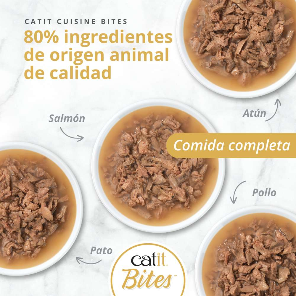 Cuatro cuencos de comida para gatos con texto sobre ingredientes de calidad.