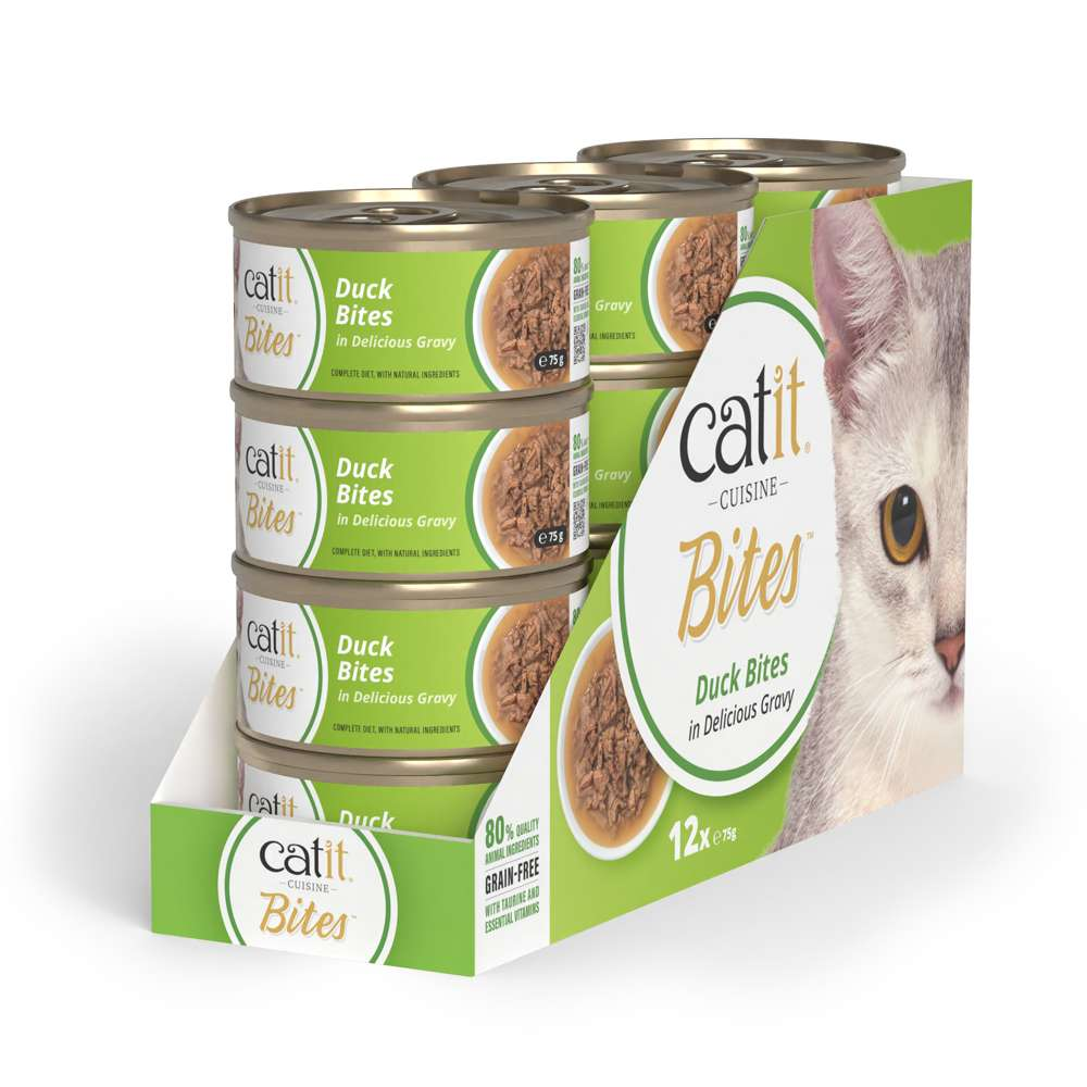 Un paquete de latas de comida para gatos con sabor a pato de Catit Cuisine.