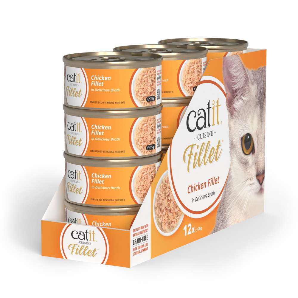 Una caja de latas de comida para gatos Catit Cuisine Chicken Fillet con un gato en el lateral.