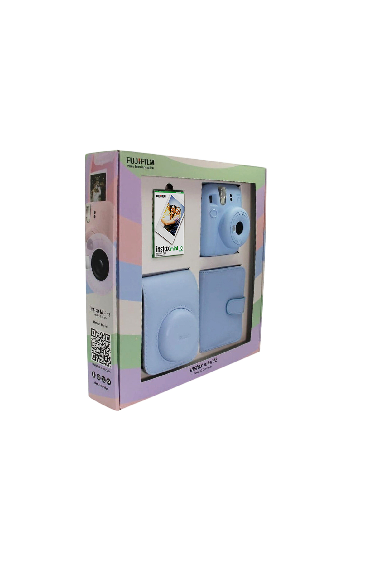 Renkli bir hediye kutusu içinde kılıf ve film içeren pastel mavi Fujifilm Instax Mini 12 kamera.