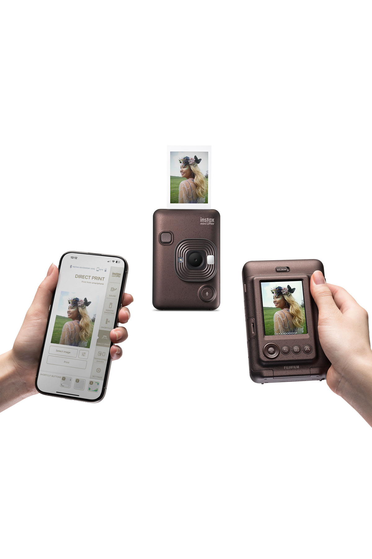Bir Instax Mini LiPlay kamera, doğrudan baskı uygulamasını gösteren bir akıllı telefon ve ekranını gösteren el kamerası.