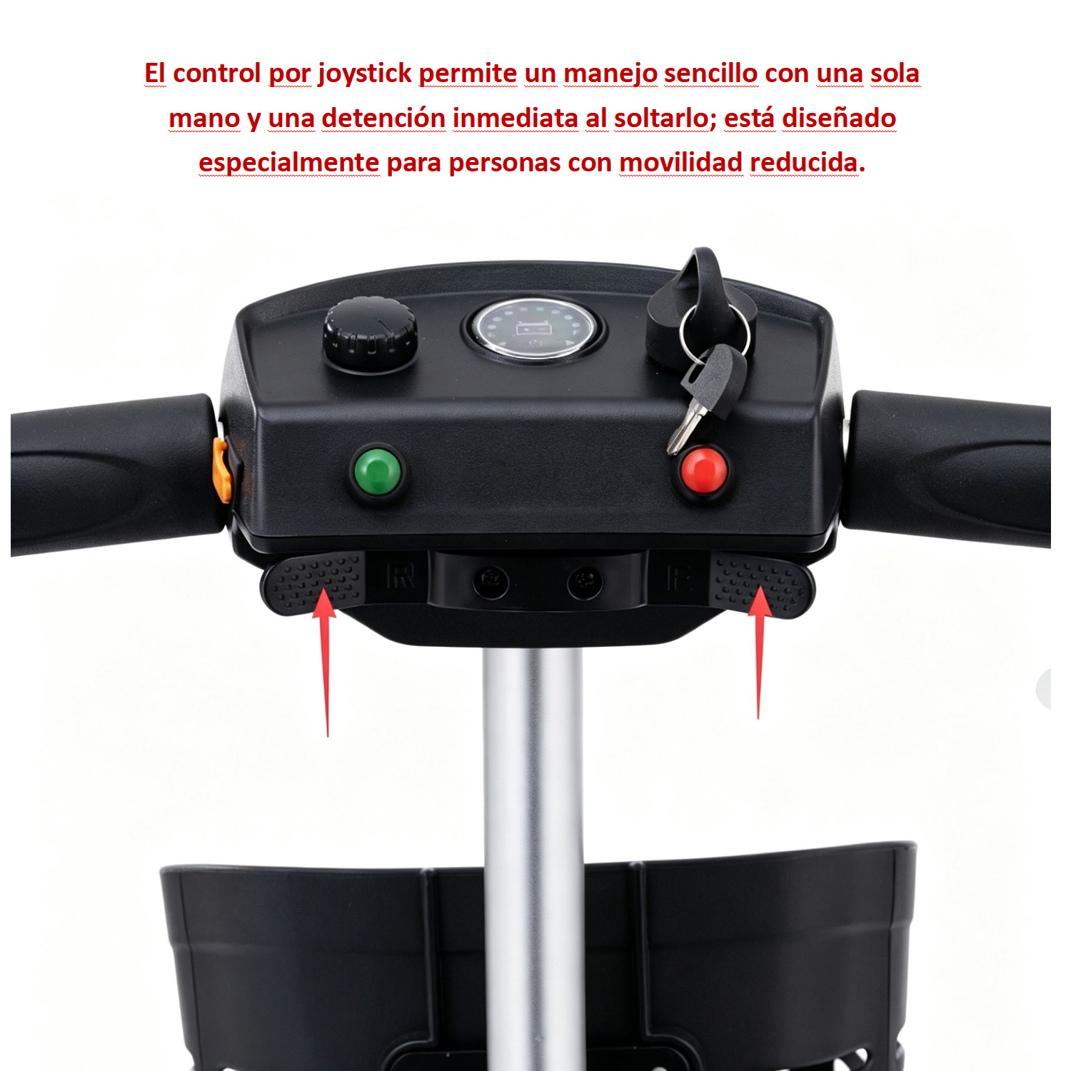 Panel de control negro y plateado de un scooter con botones, llaves, joystick y pantalla de batería.