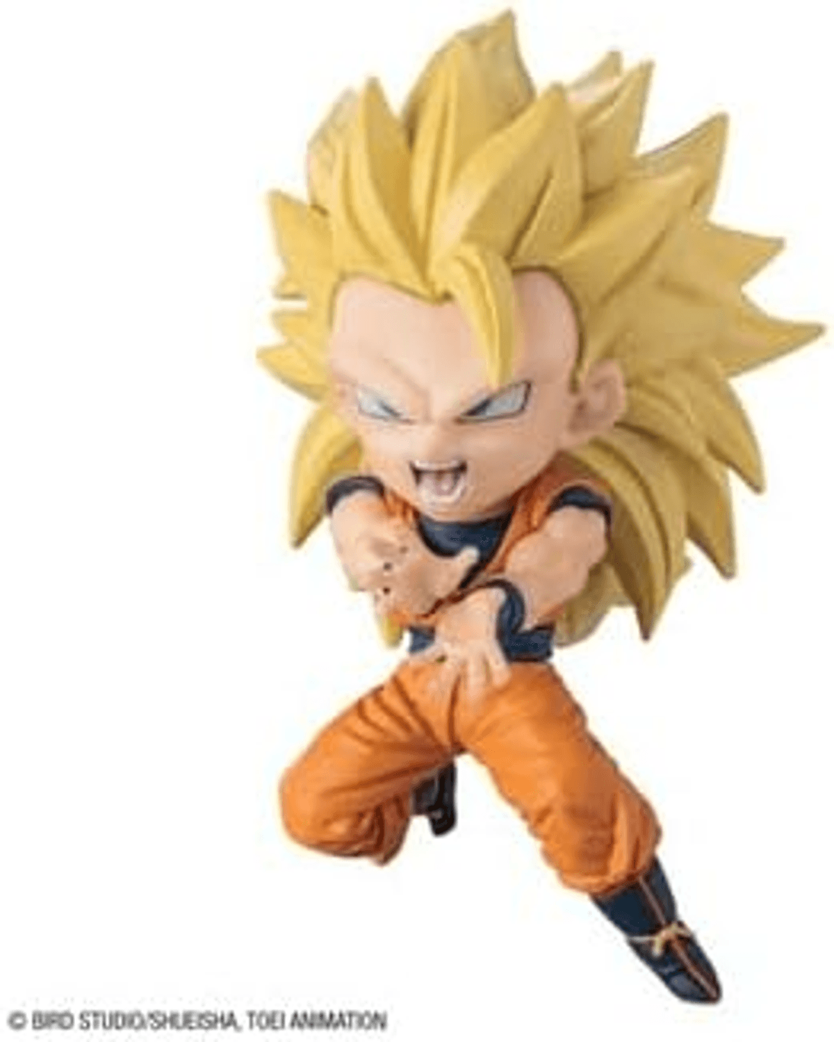 Una pequeña figura de acción de Super Saiyan 3 Goku con ropa naranja, cabello rubio alborotado y expresión agresiva.