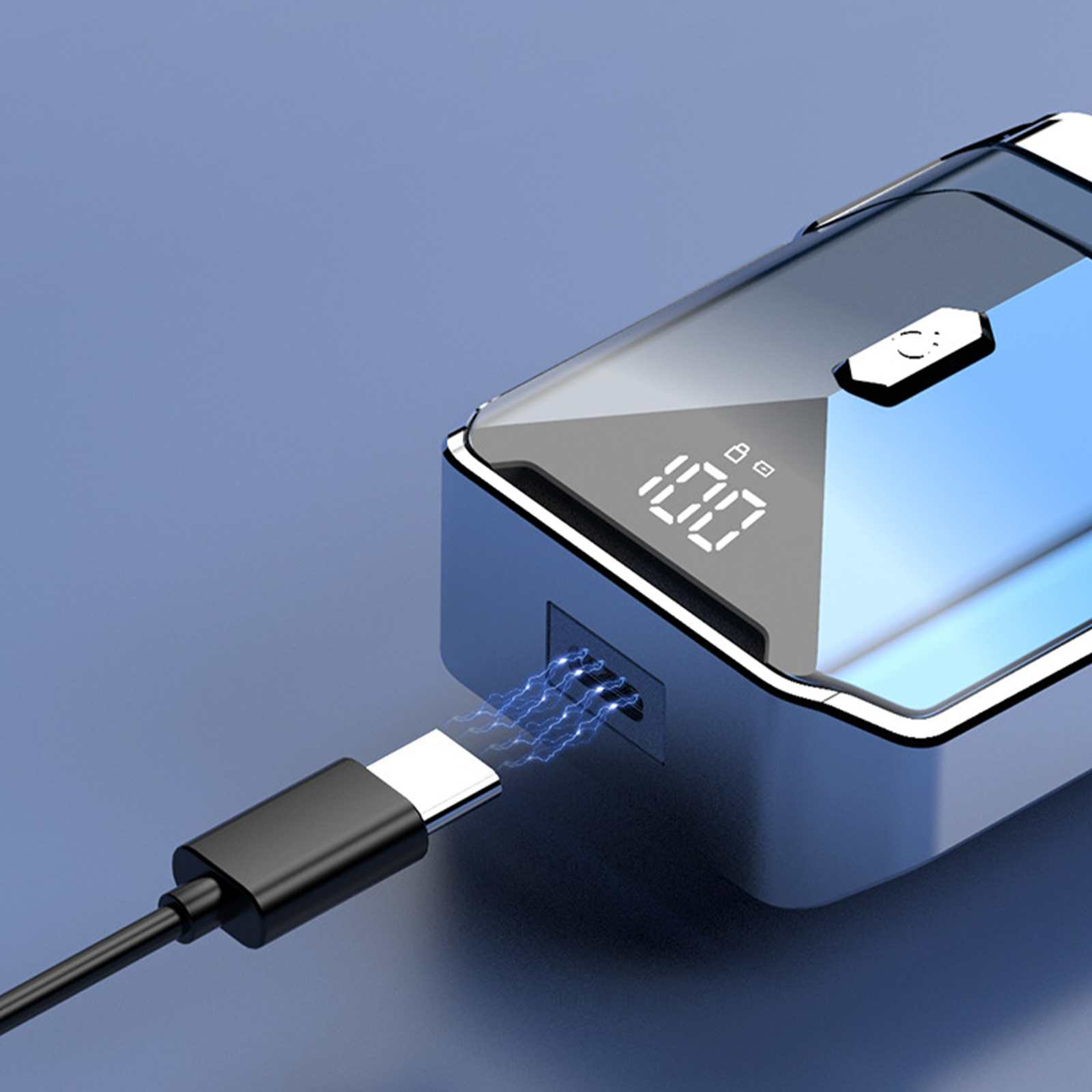 Eine glänzende Powerbank mit digitaler Prozentanzeige wird mit einem USB-C-Kabel aufgeladen.