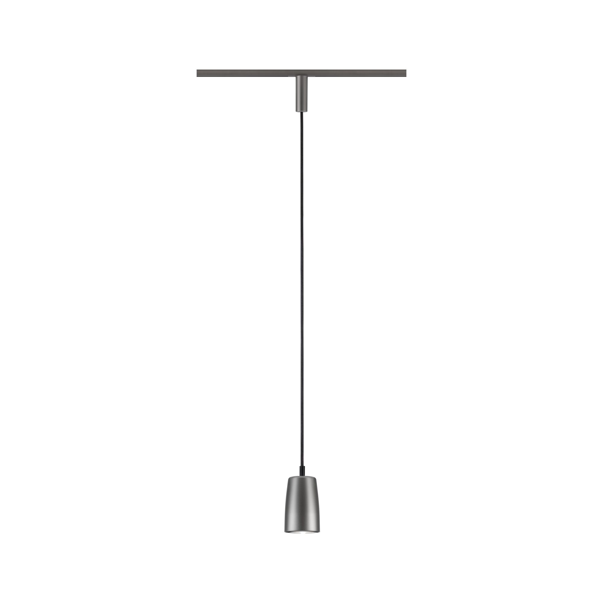 Eine graue Hängeleuchte mit einem schlanken Kabel, das an einer horizontalen Schiene auf weißem Hintergrund befestigt ist.