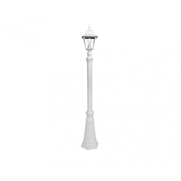 Un farol de jardín clásico blanco sobre un poste resistente contra fondo blanco.