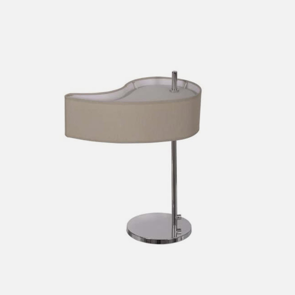 Una lámpara de mesa moderna con pantalla beige y base de metal brillante.