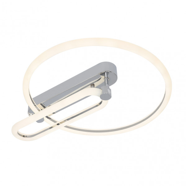 Lámpara de techo moderna con base cromada y anillos iluminados sobre fondo blanco.