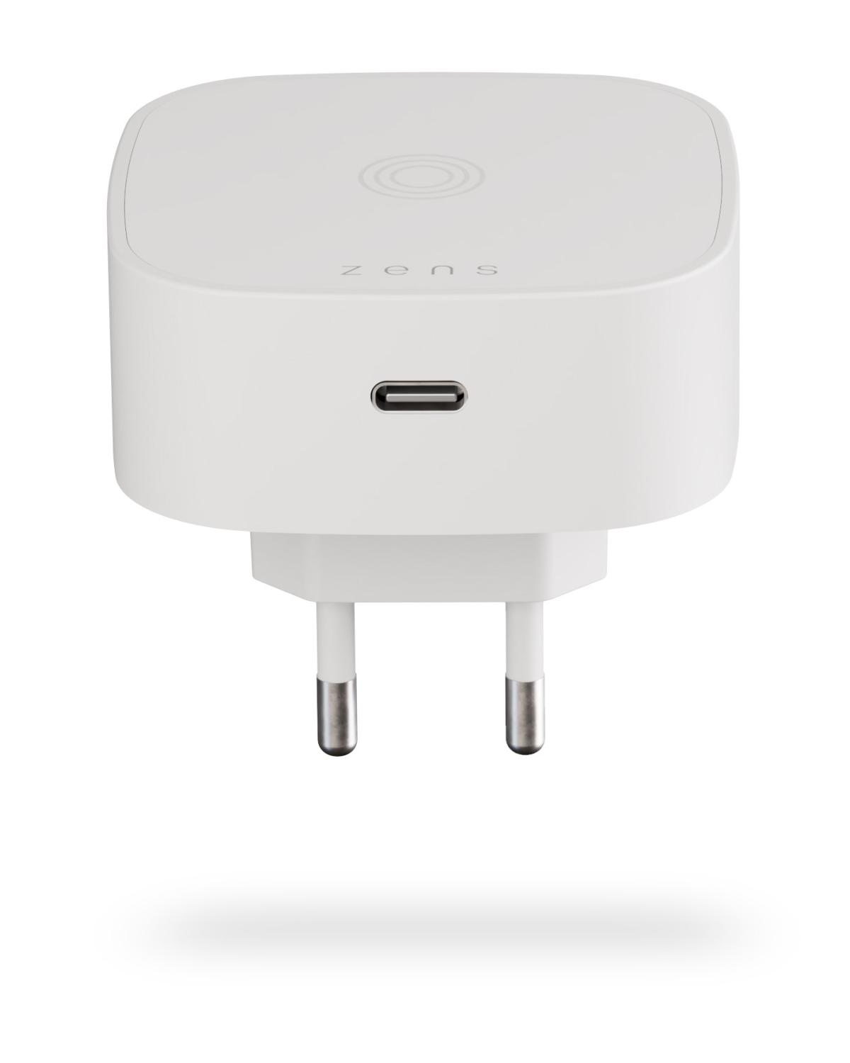 Caricabatterie da muro USB-C Zens bianco con angoli arrotondati e due pin metallici su sfondo bianco.