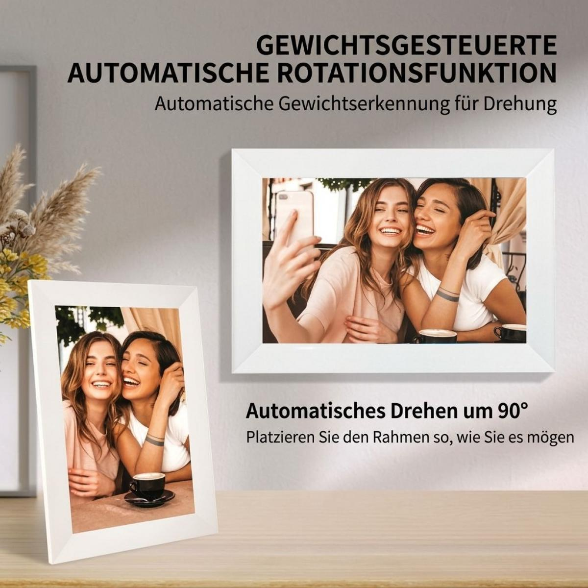 Zwei weiße digitale Bilderrahmen zeigen dasselbe Foto mit zwei Frauen beim Selfie, mit Text.