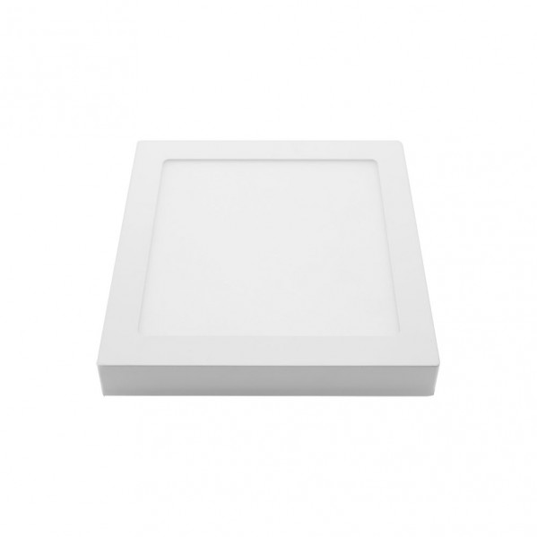 Lámpara de techo LED cuadrada y blanca sobre fondo blanco.