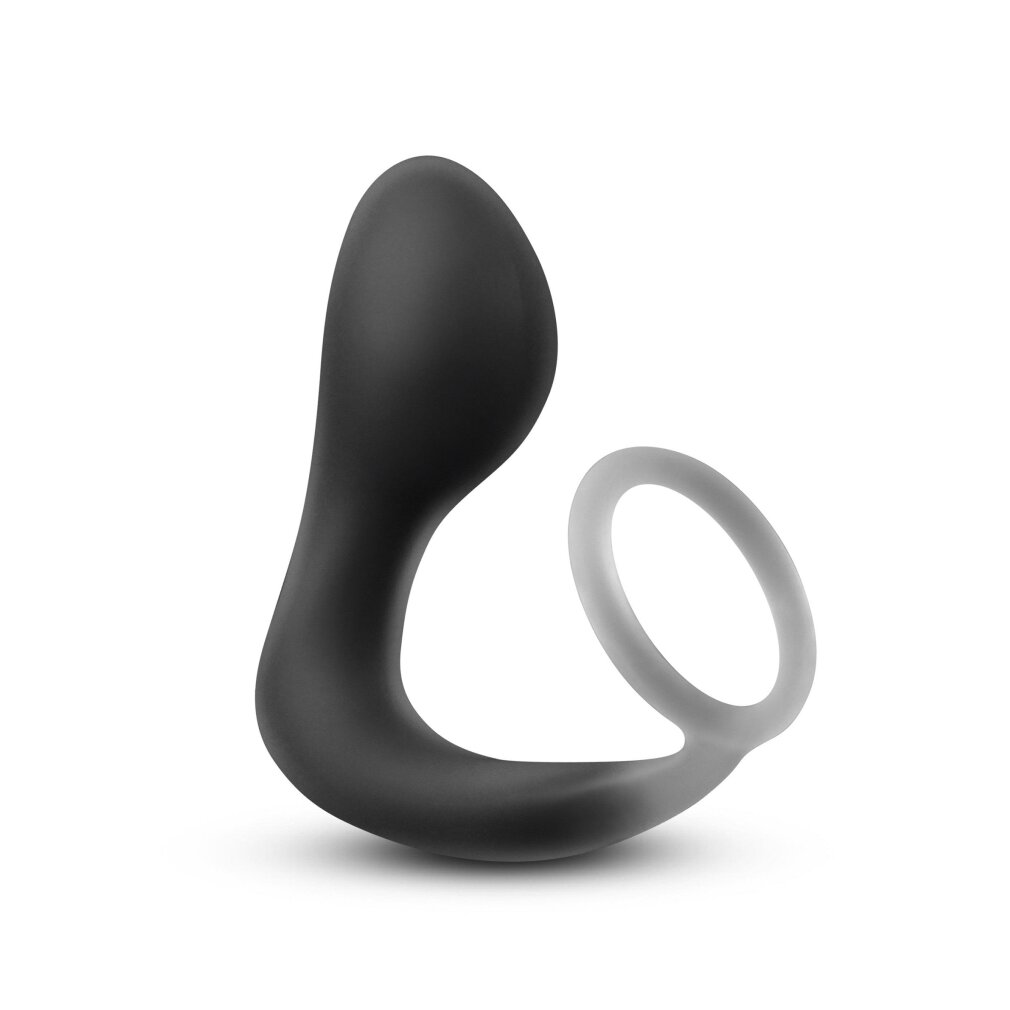 Ein geschwungenes, schwarzes Massagegerät mit einem durchsichtigen Silikonring auf weißem Hintergrund.