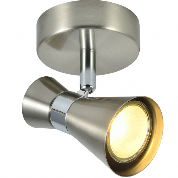 Lámpara de techo metálica y moderna con un foco cónico ajustable e iluminado.