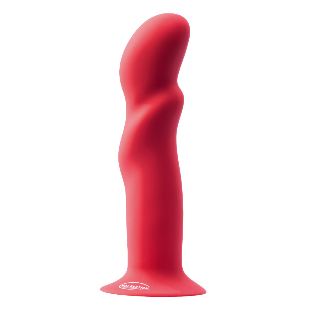 Ein rotes, geschwungenes Sexspielzeug mit einem flachen Saugnapffuß vor weißem Hintergrund.