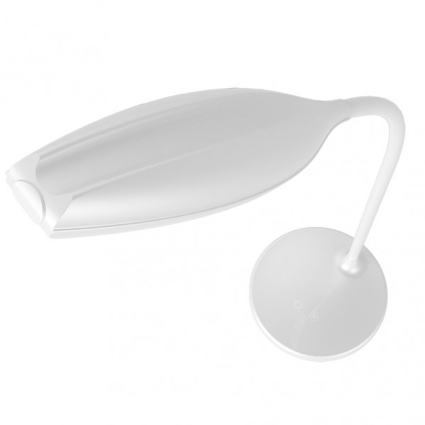 Una lámpara de escritorio moderna y blanca con base redonda y cuello flexible sobre fondo blanco.