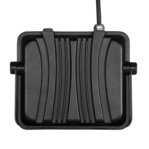 Vista trasera de un proyector LED negro con disipador integrado y conexión de cable arriba.