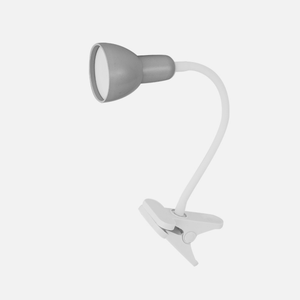 Una lámpara de escritorio gris con brazo flexible y pinza blanca sobre fondo claro.