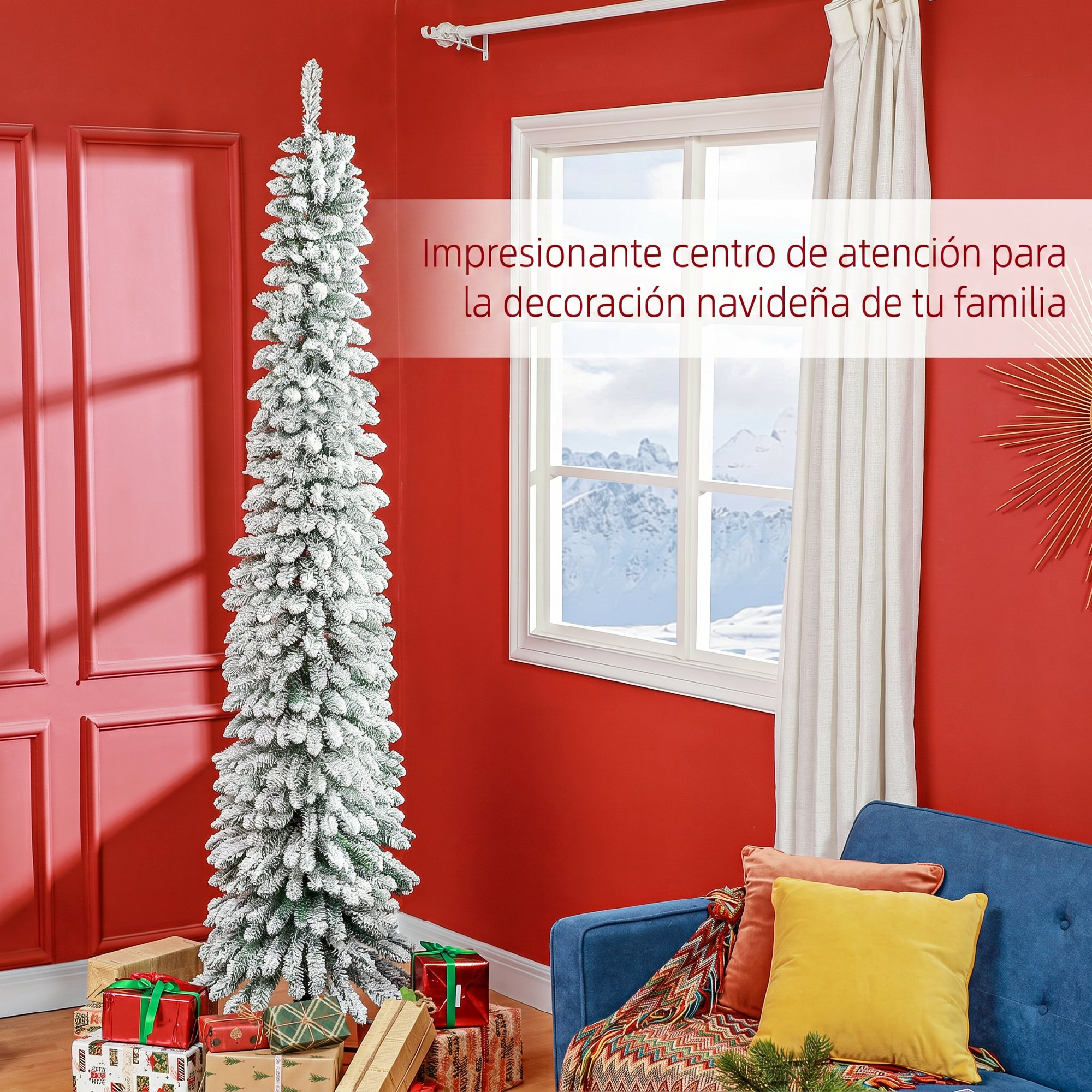 Un árbol de Navidad delgado y nevado en una habitación roja con un sofá azul y regalos.