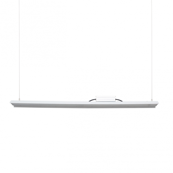 Una lámpara colgante plana y blanca cuelga de dos cables finos sobre fondo blanco.