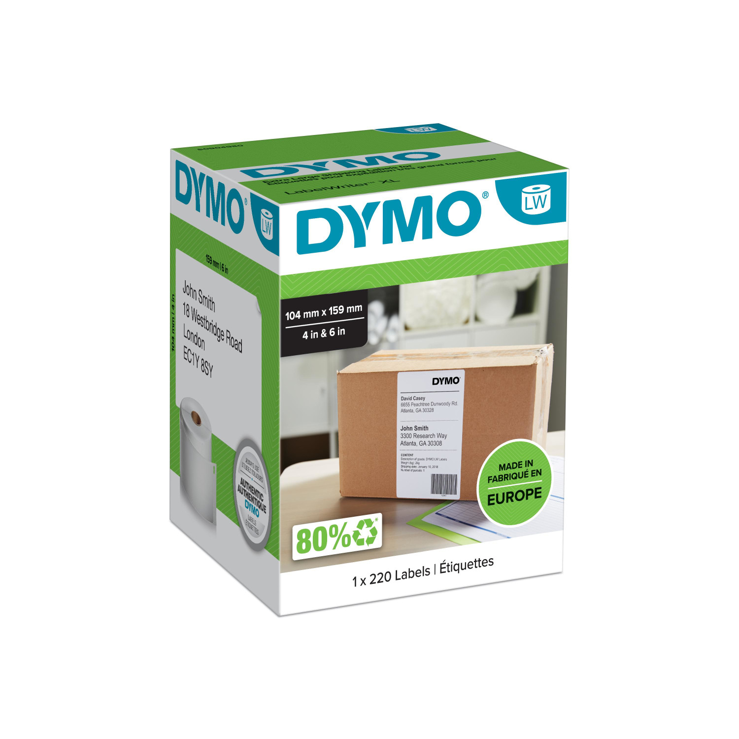 Eine Dymo Etikettendrucker-Papierbox zeigt Branding, Maße und ein Bild eines etikettierten Kartons auf einem Tisch.