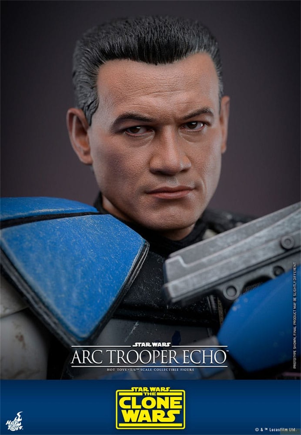 Primer plano de la figura de acción ARC Trooper Echo con armadura azul y expresión seria.