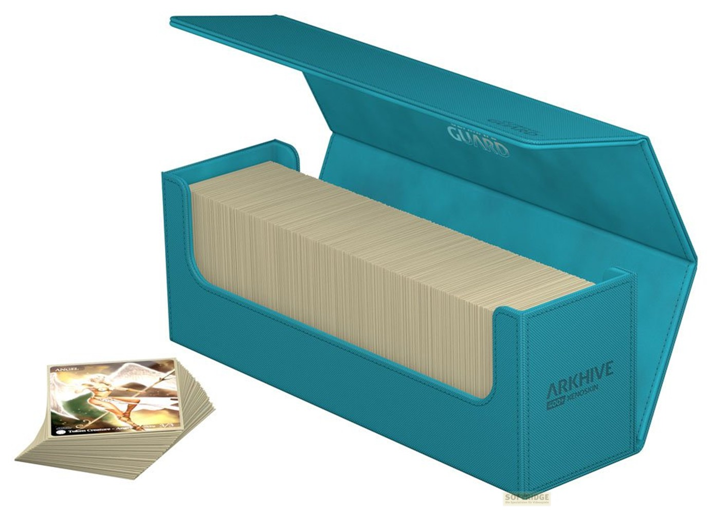 Une boîte de cartes Arkhive turquoise remplie de cartes, avec une petite pile de cartes à côté.