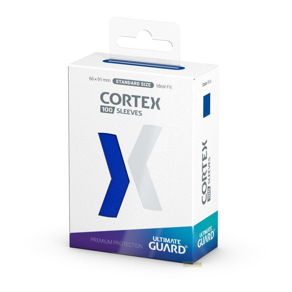 Boîte blanche et bleue de protège-cartes Cortex 100 d'Ultimate Guard sur fond blanc.