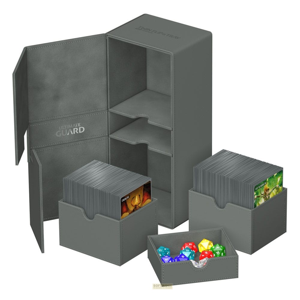 Graue Kartendeck-Box mit zwei offenen Kartenfächern und einem kleinen Tablett mit bunten Würfeln.