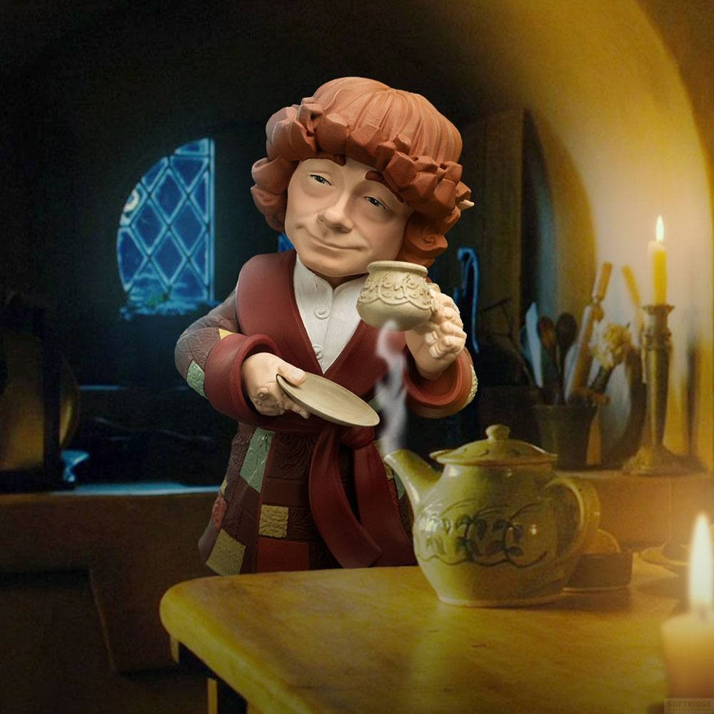 Una figura de hobbit sirve té humeante en una habitación acogedora y tenuemente iluminada.