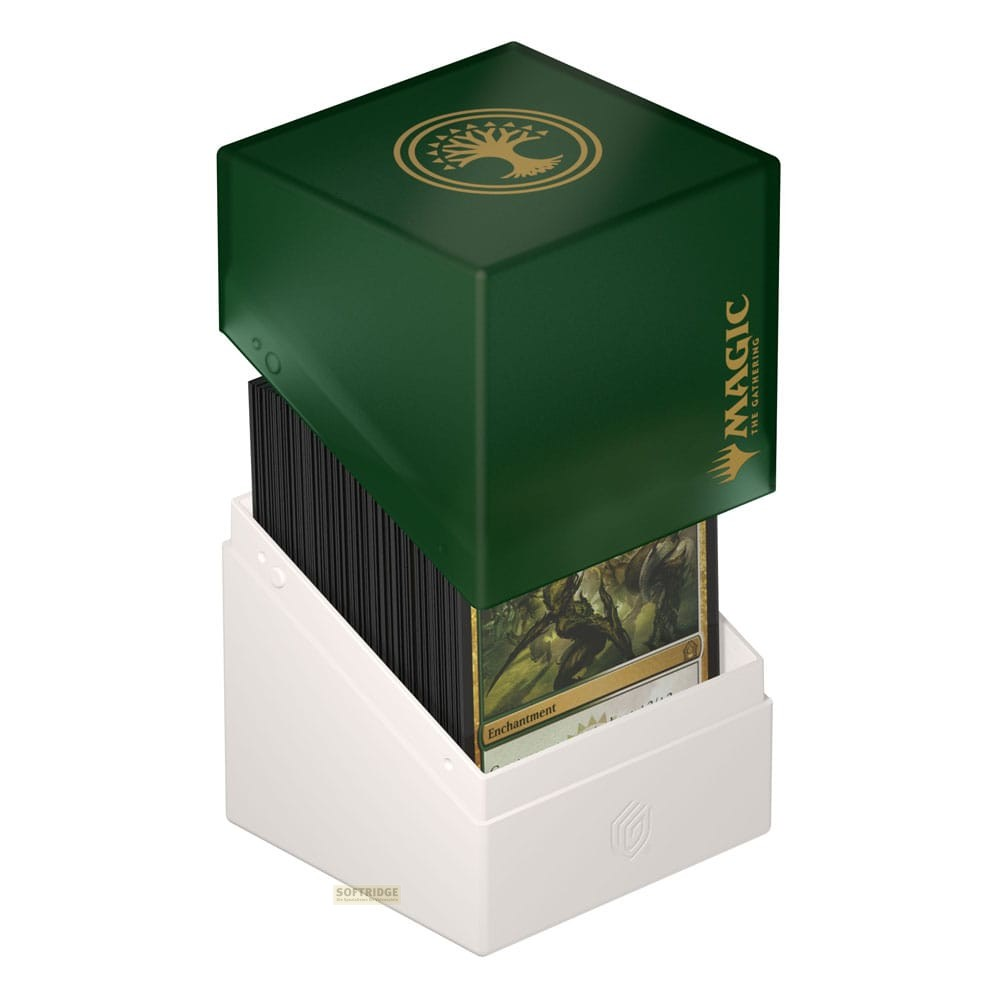 Une boîte de cartes Magic The Gathering verte et blanche ouverte montre des cartes à l'intérieur.