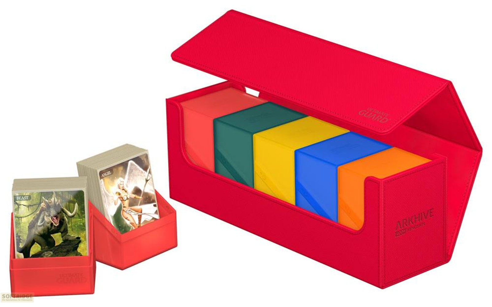 Boîte de rangement rouge avec des boîtes colorées et deux petits porte-cartes remplis de cartes sur fond blanc.