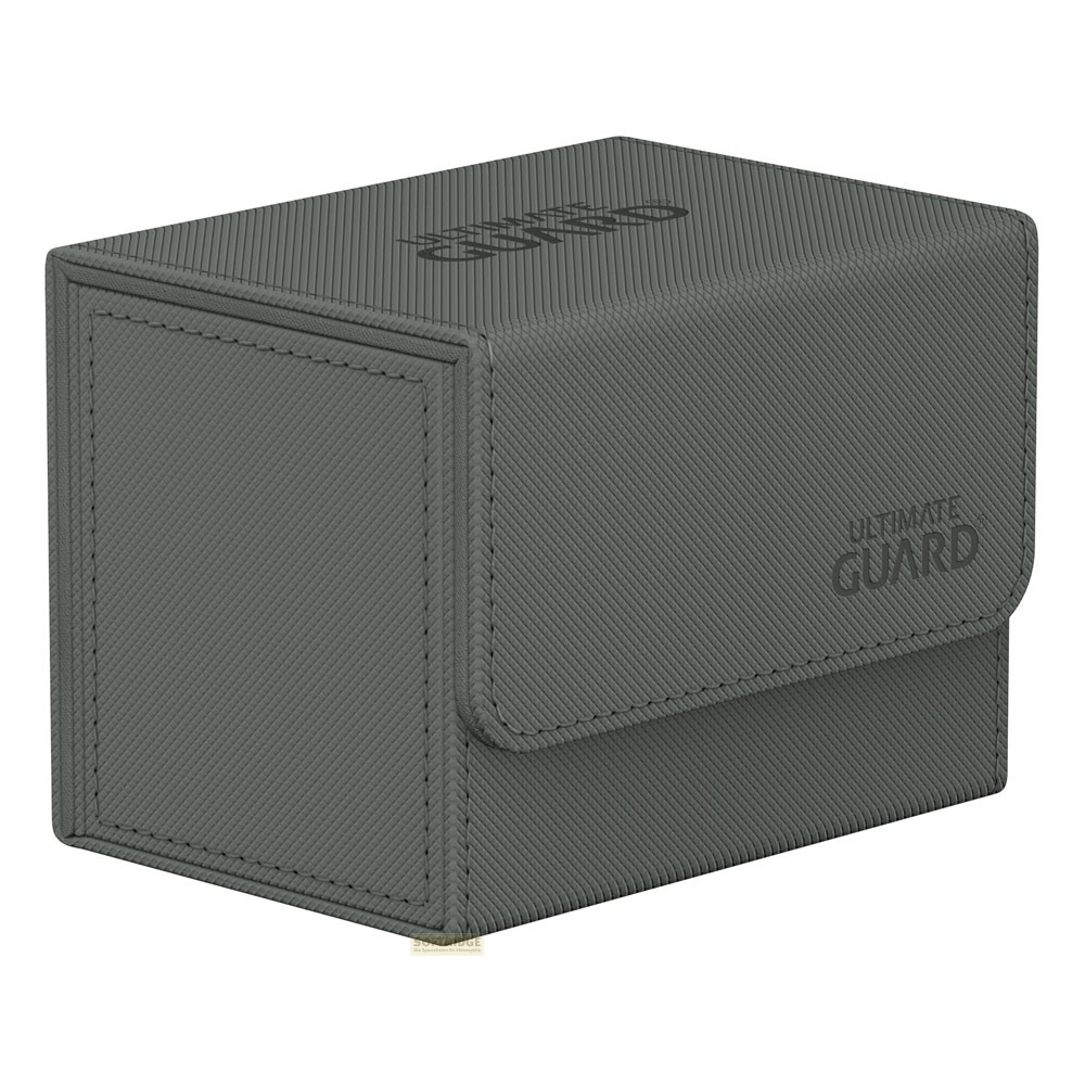 Boîte de deck Ultimate Guard grise et texturée avec un rabat fermé sur fond blanc.