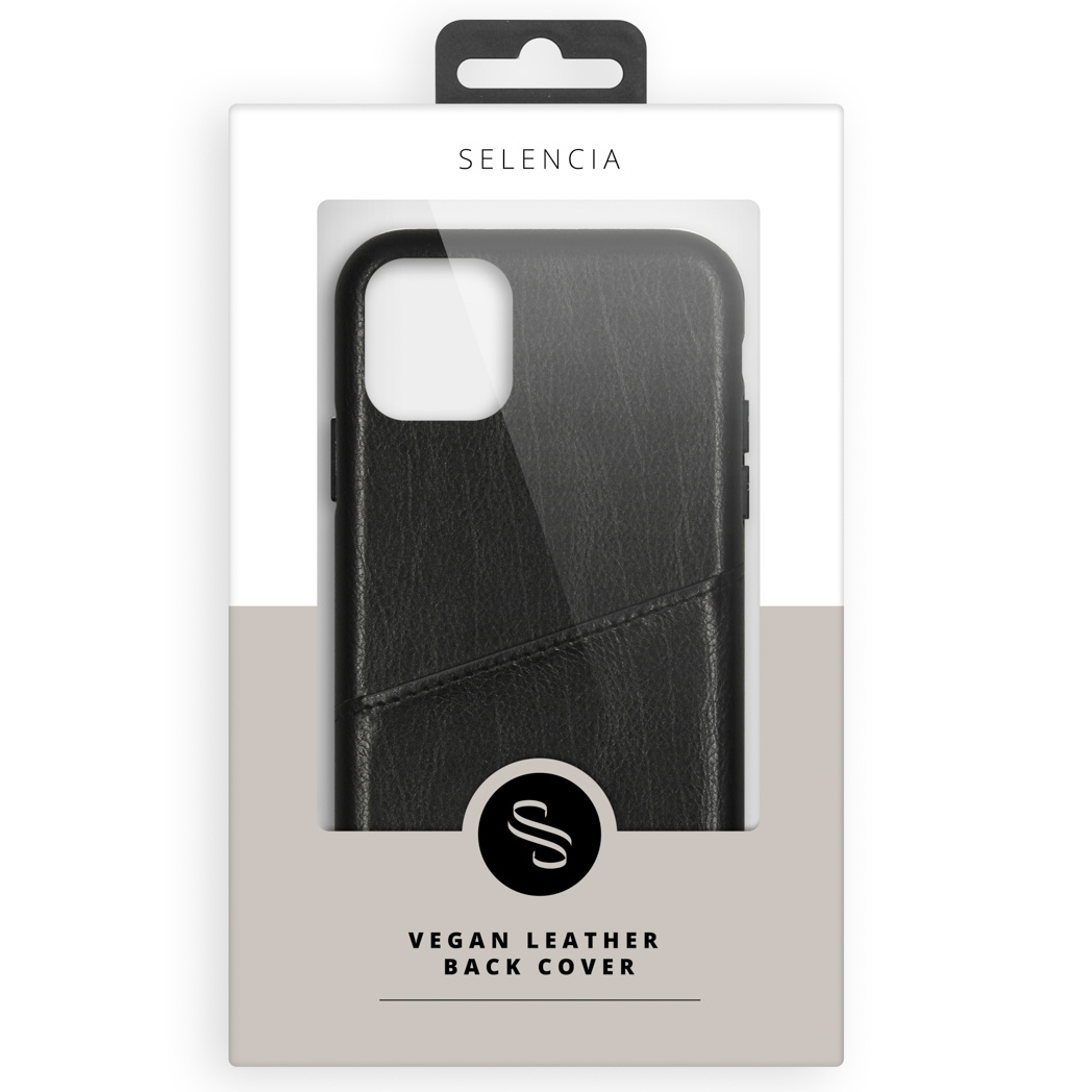Schwarze vegane Leder-Handyhülle mit Kartenfach in weißer Selencia-Verpackung.