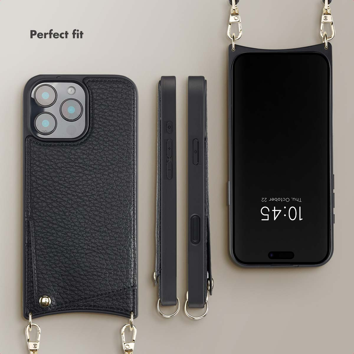 Funda de cuero negro para smartphone con correa para el hombro y bolsillo para tarjetas sobre fondo beige.