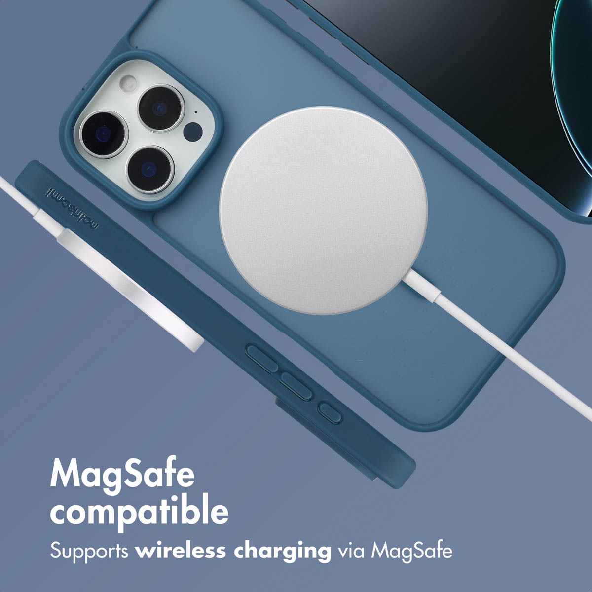 Custodia blu per iPhone con caricabatterie MagSafe e testo MagSafe compatibile.
