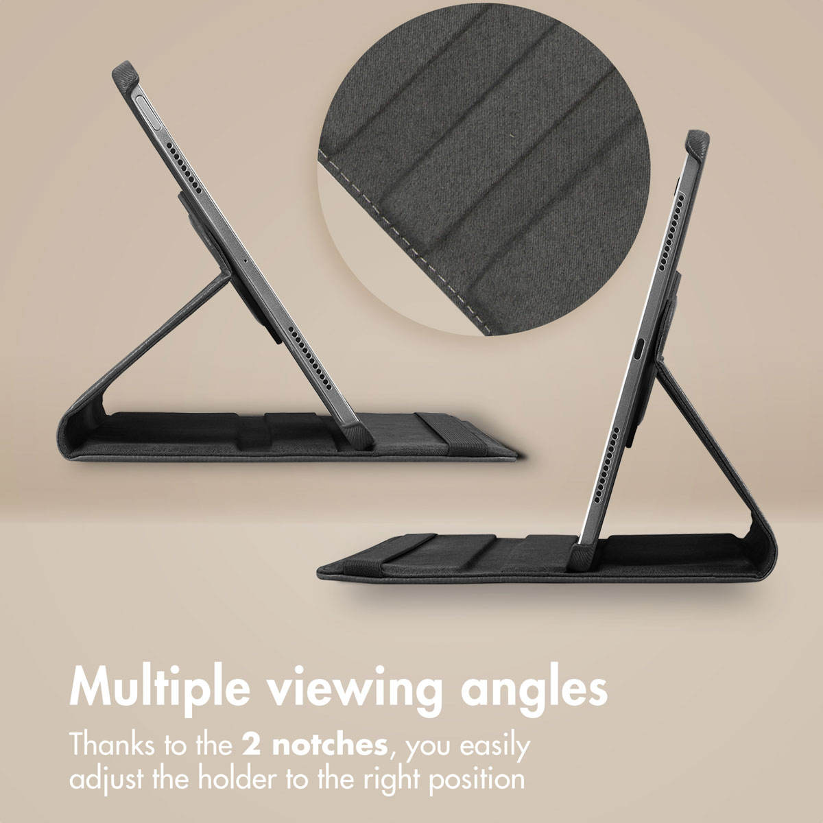 Tablette dans un étui noir offrant deux angles de vue différents, sur fond beige.