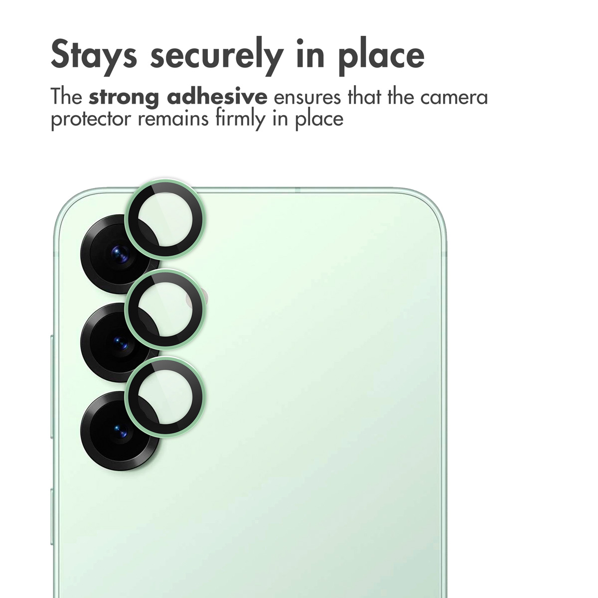Smartphone verde con tre lenti della fotocamera e anelli protettivi neri.