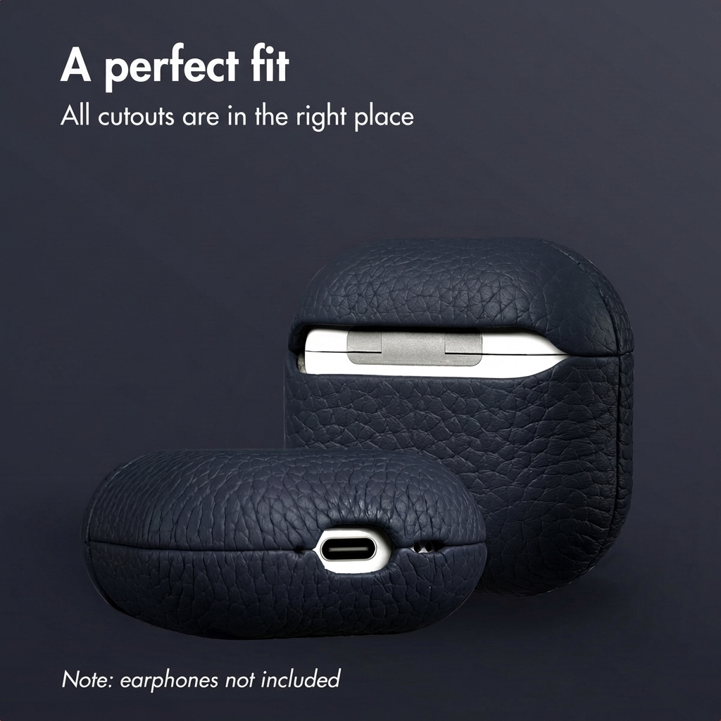 Dos estuches de cuero azul oscuro para AirPods con recortes precisos para la bisagra y el puerto de carga.