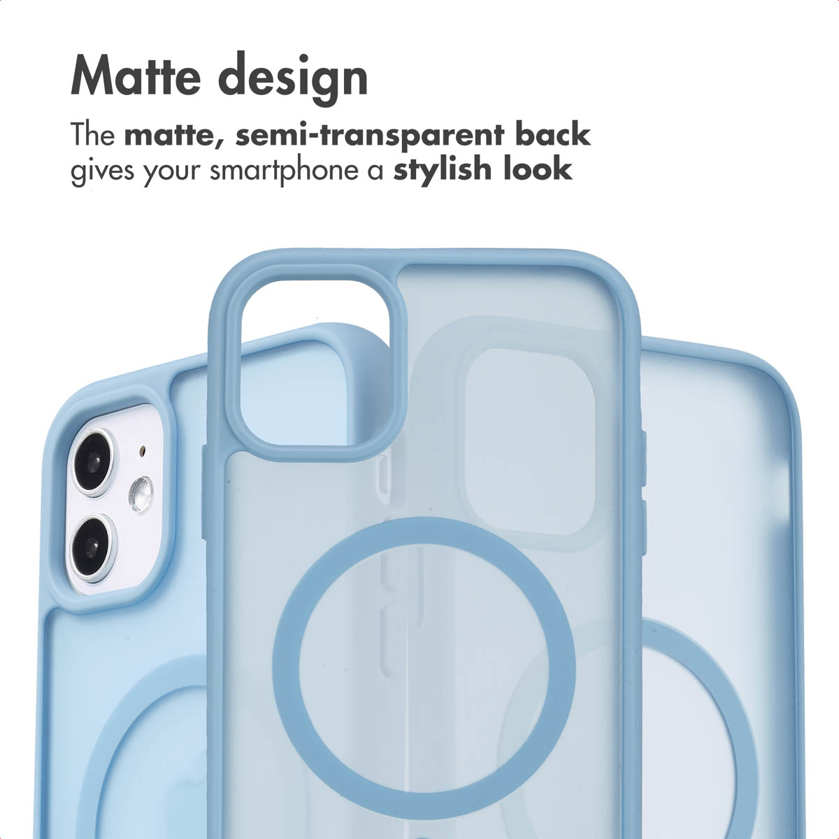 Matte, halbdurchsichtige hellblaue Smartphone-Hüllen mit MagSafe-Ring und Kamerablende vor weißem Hintergrund.