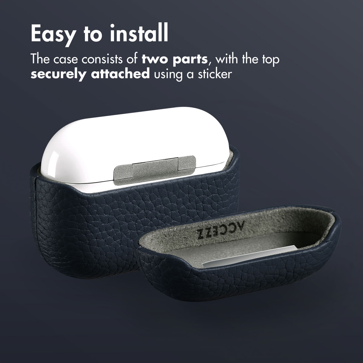 Estuche blanco de AirPods en funda de cuero azul oscuro de dos piezas con texto arriba.