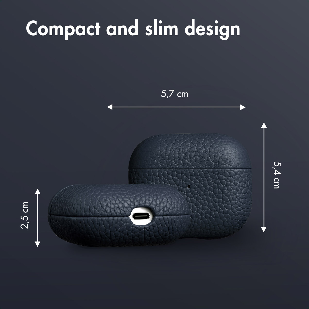Estuche de piel azul oscuro para AirPods con 5,7 cm de ancho, 5,4 cm de alto y 2,5 cm de grosor.