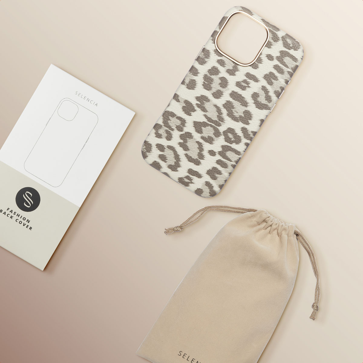 Custodia per telefono leopardata, scatola e sacchetto beige su fondo chiaro.