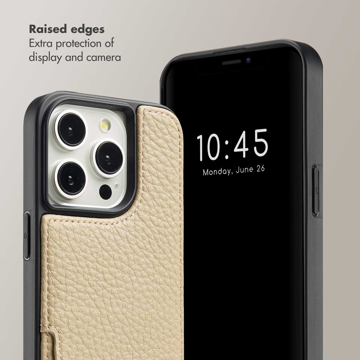 Un smartphone en funda de cuero negro y beige, con texto sobre bordes elevados para protección.